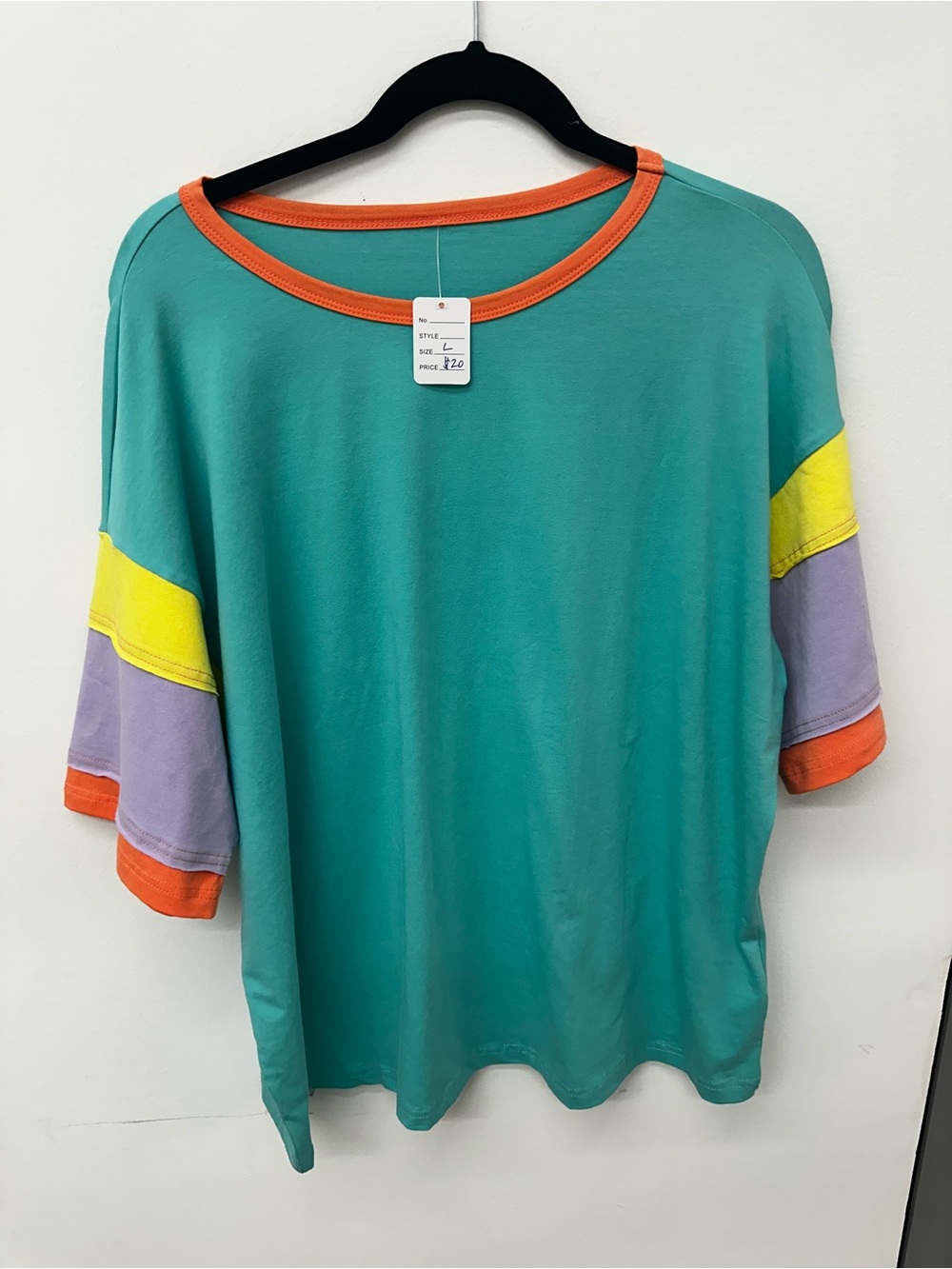Source Unknown Teal Short Sleeve Tee with Orange Trim and Colorblock Sleeves